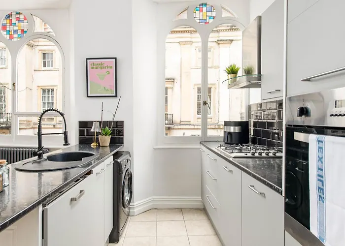 New Stunning Clifton Flat-parking-by Fabaccommodation Lejlighed *