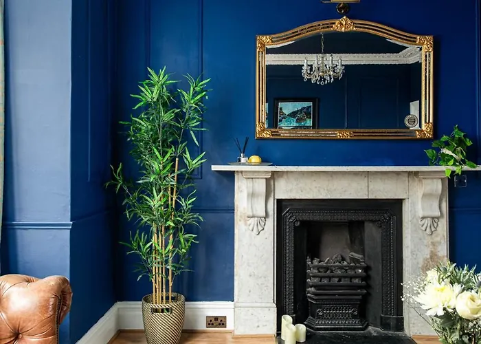 Stunning Clifton Flat-parking-by Fabaccommodation Apartamento Bristol