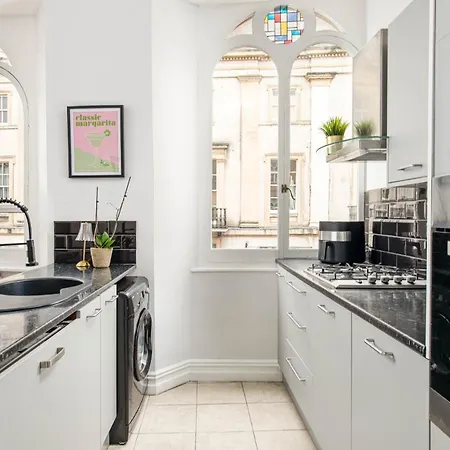 Stunning Clifton Flat-parking-by Fabaccommodation Daire *