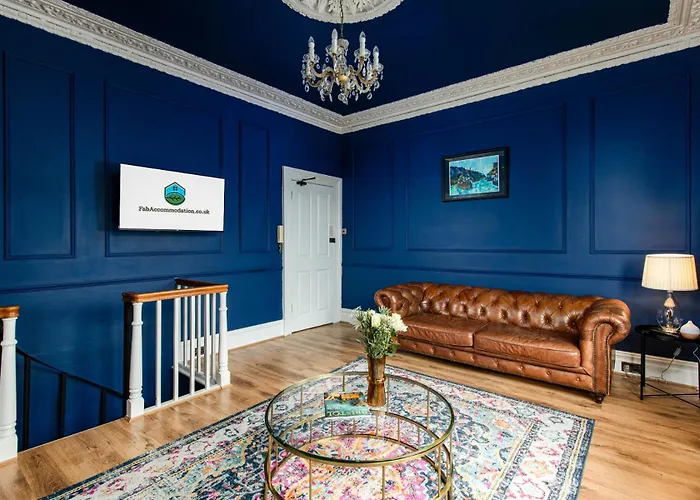 Stunning Clifton Flat-parking-by Fabaccommodation * Bristol